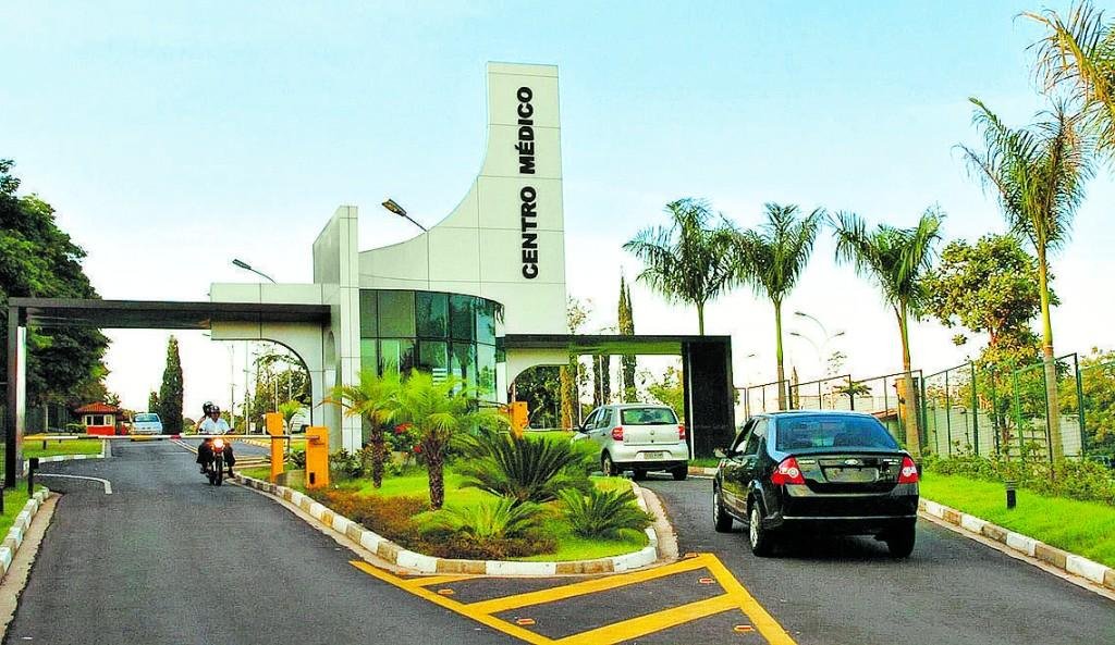 Fachada do Hospital Centro Médico de Campinas e região